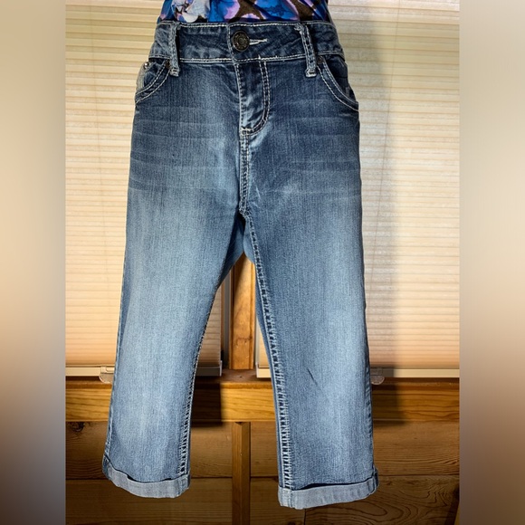 Rue 21 Capri Denim Jeans Size 7/8 Juniors Embellished Angel Wing Pockets GUC - Picture 11 of 11